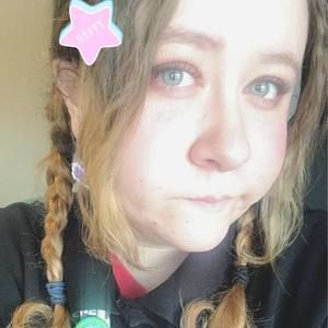 Meet your Posher, Catie